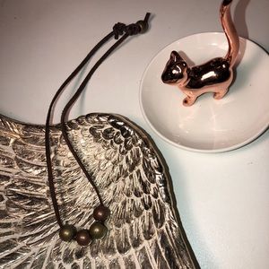 Super cute brown necklace